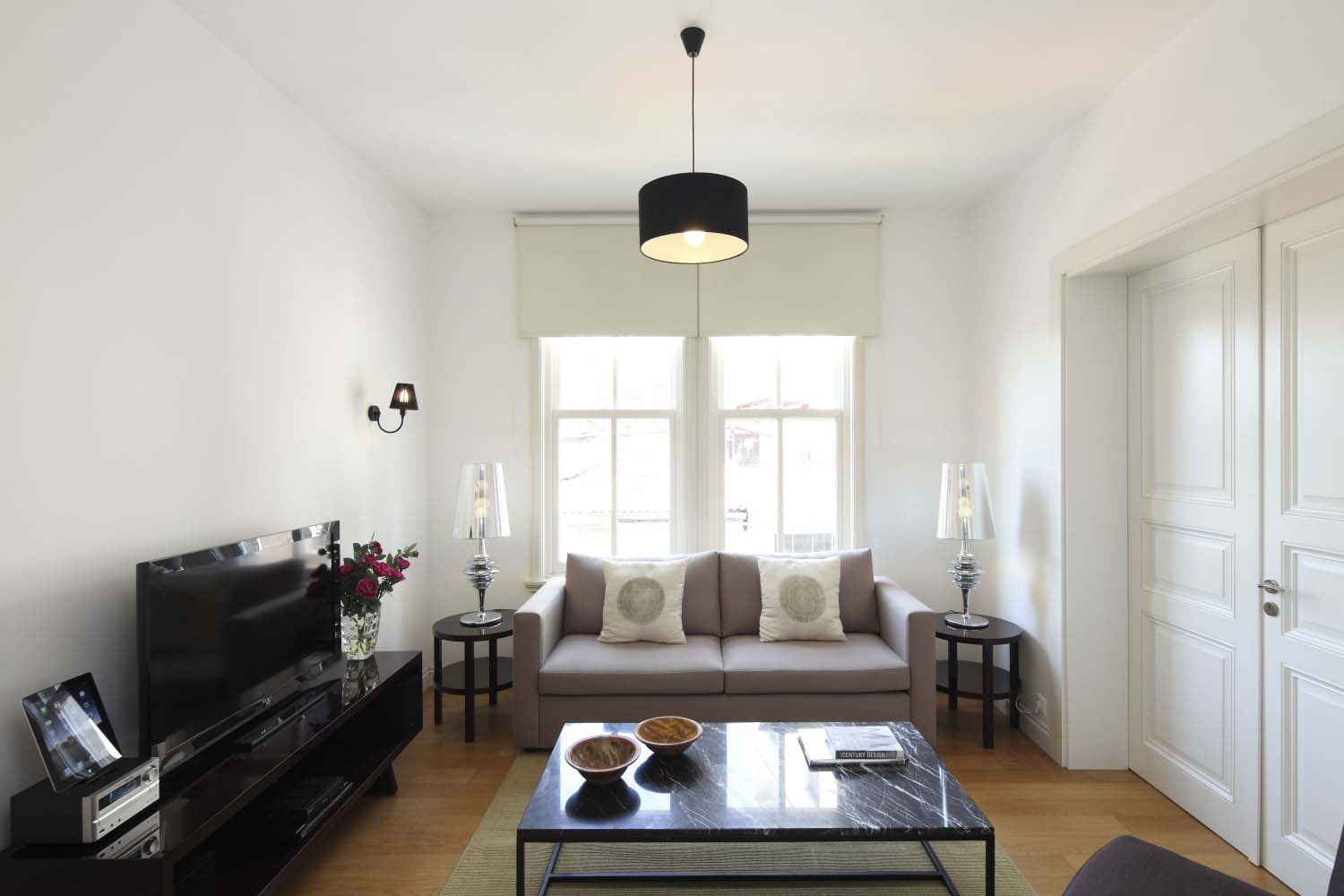 1 BED Istanbul apartment for rent by famous Tophane-i Amire